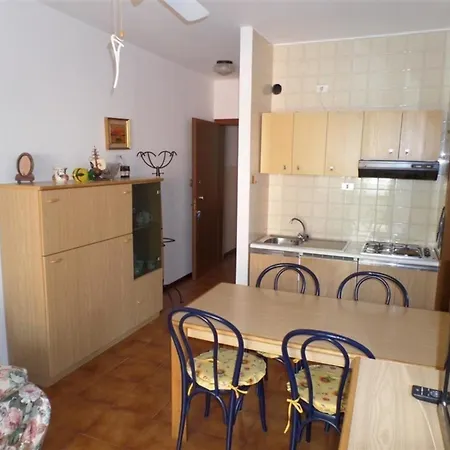 Apartment Fuer 5 Personen Ca 35 Qm In Bibione, Adriakueste Italien Und Umgebung Bibione